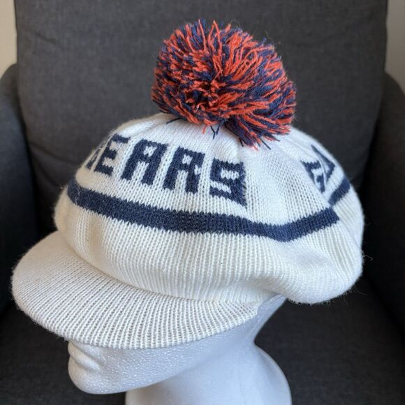 Vintage Chicago Bears Knit Hat Cap Winter Puff Pom Pom Short Brim Newsboy NFL